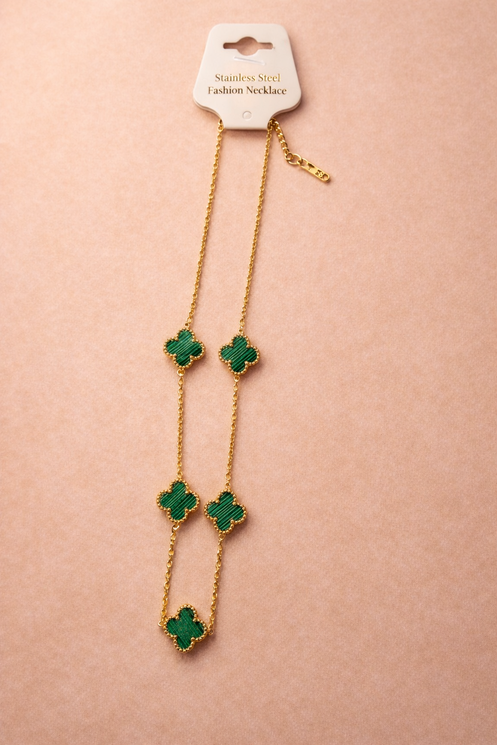 Green Clover Necklace (m)