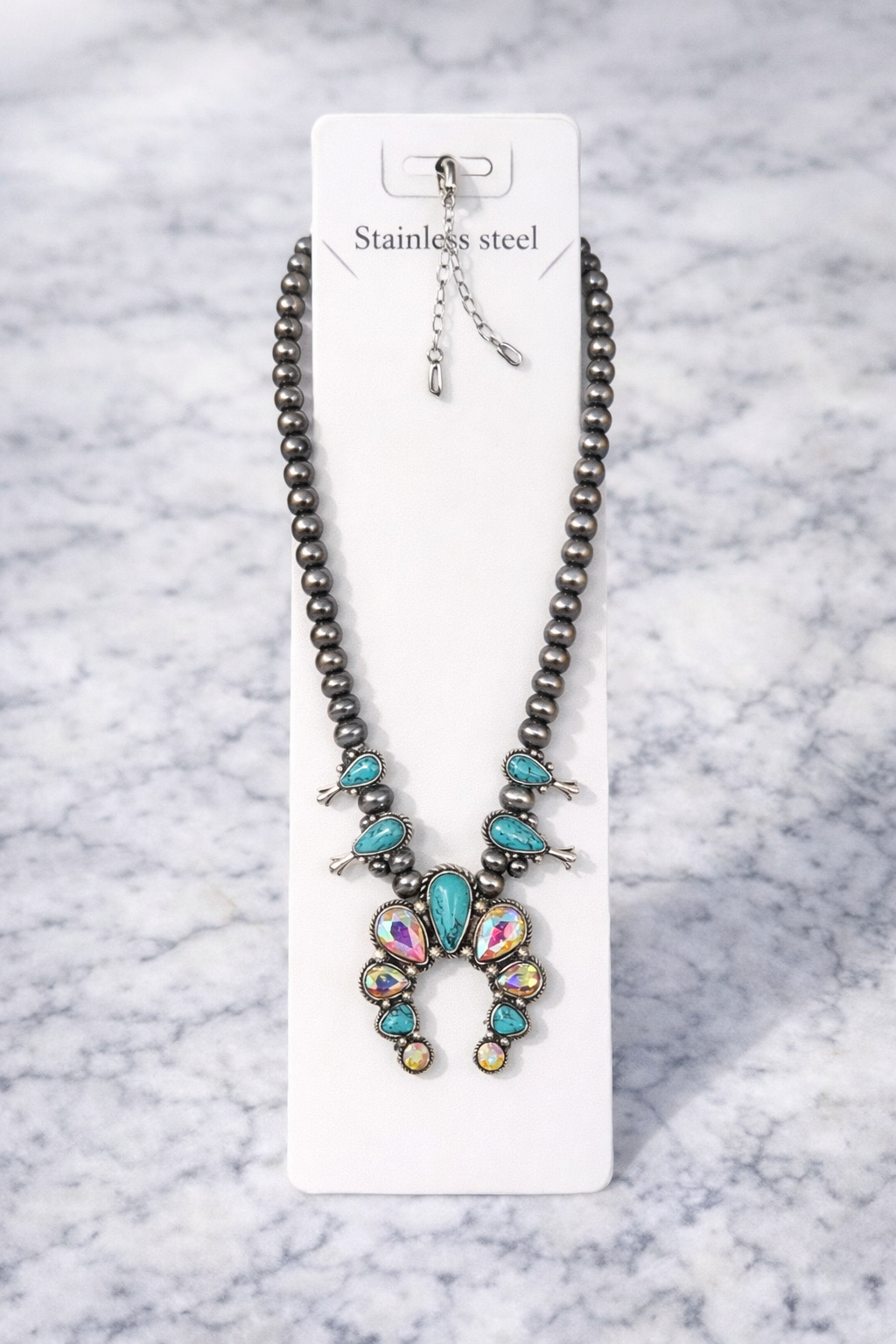 Teal crystal Squah Necklace (m)